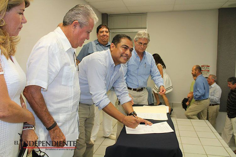 Toman protesta integrantes del Observatorio Ciudadano Integral de Los Cabos