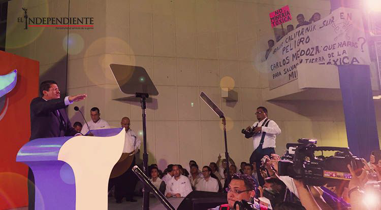 Tras un ultimo escándalo de Monroy, tomo protesta Armando Martínez Vega como alcalde de La Paz