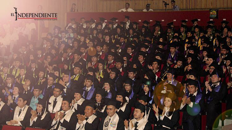 A casi 40 años de vida, la UABCS entrega una generación más de egresados a Sudcalifornia