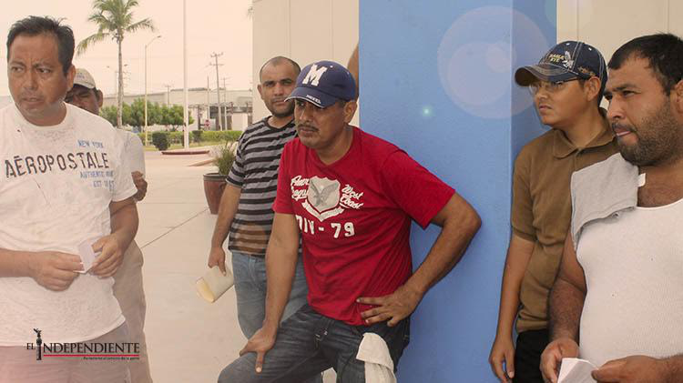 Trabajadores de ZOFEMAT alegan despido injustificado; no firmarán renuncias