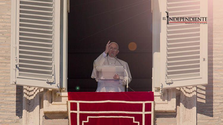 El Papa ora por las víctimas del atentado en Turquía