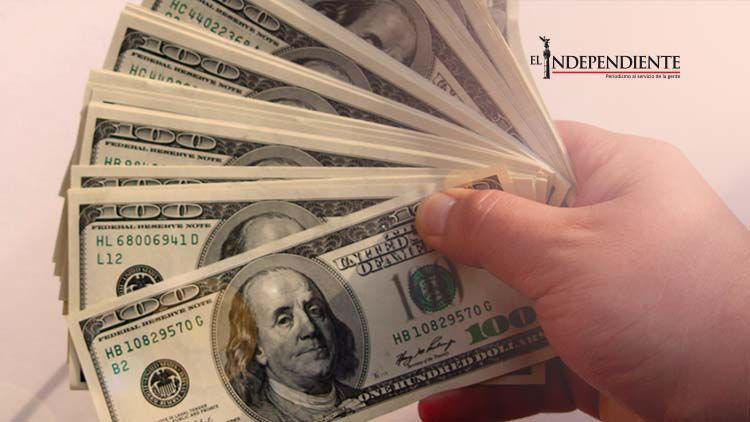 La PGR detiene a estadounidense con dólares falsos en Sinaloa