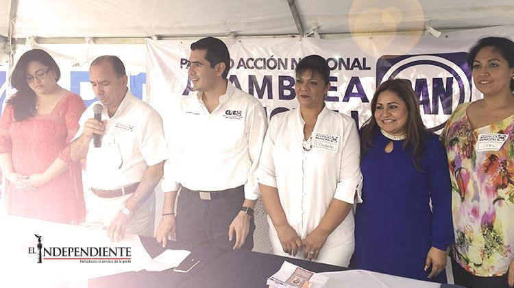 Eligen panistas a Elizabeth Rocha como presidente del partido en La Paz