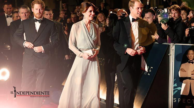 La realeza británica acompaña a 'James Bond' en 'Spectre'