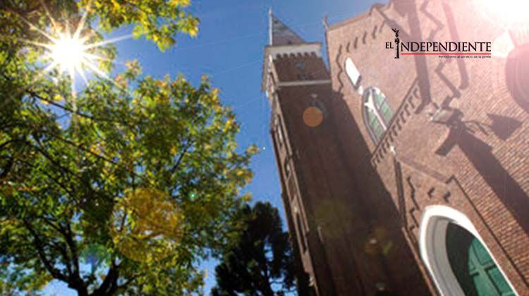 Mujer abandona a recién nacida en baño público en Argentina