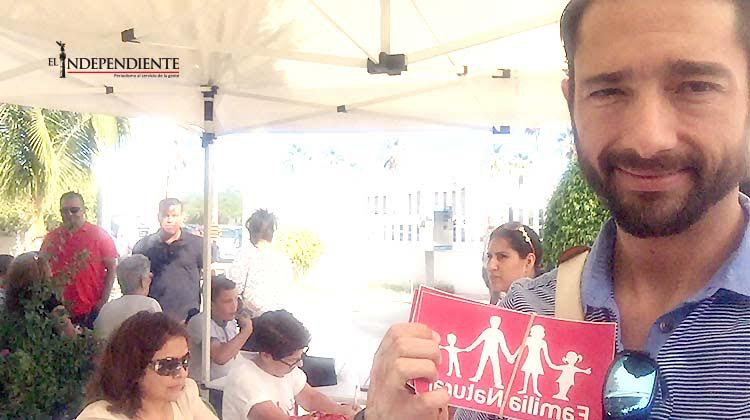 Continúa levantando firmas Frente Ciudadano de la Familia Natural