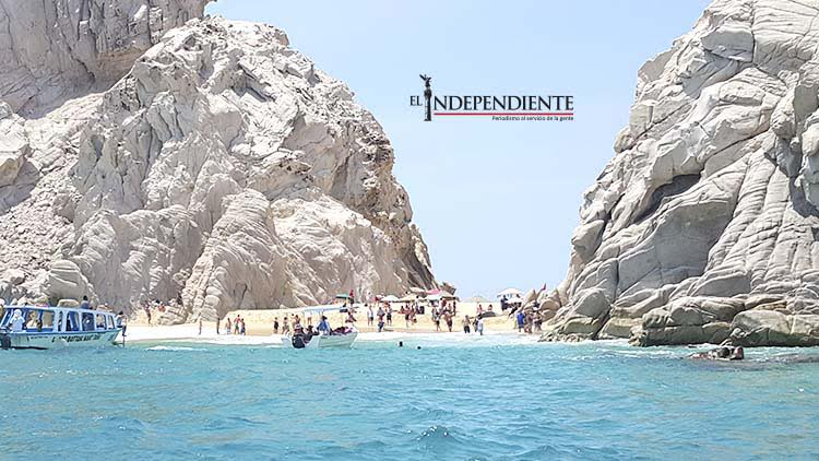 Buscan integrar las cascadas de arena al plan de manejo de la bahía