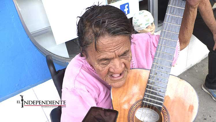 "Se me acabaron los motivos que me hacían feliz"…"La historia de La Grillito"…