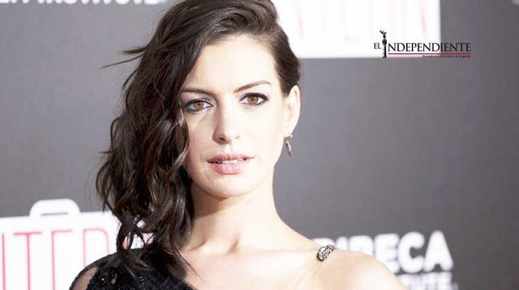 Anne Hathaway espera a su primer hijo