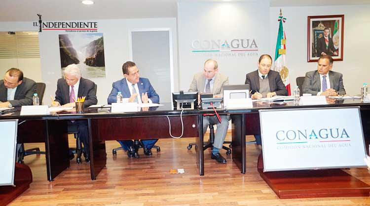 AGUA PARA TODOS; Compromete el Gobernador abasto de agua a toda la población del estado