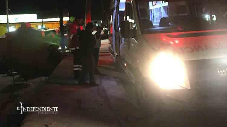 Intentó defender a una mujer que era golpeada por un sujeto y terminó en el hospital