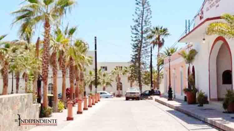 A medias el proyecto de embellecimiento de Todos Santos