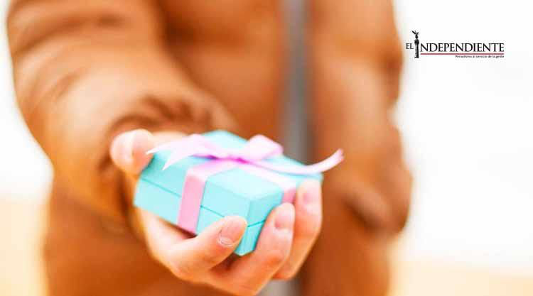 Tiempos de dar… y también de pedir…