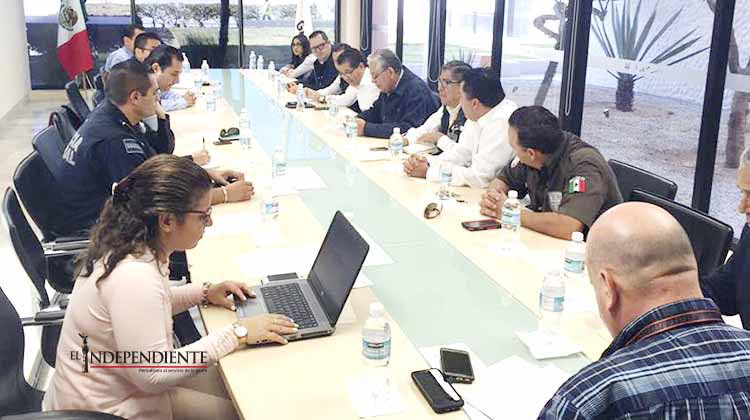 Se reúnen autoridades federales, estatales y aeroportuarias para mejorar la experiencia de los visitantes