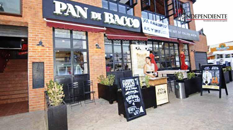 Regularizan restaurantes que invaden banquetas en CSL