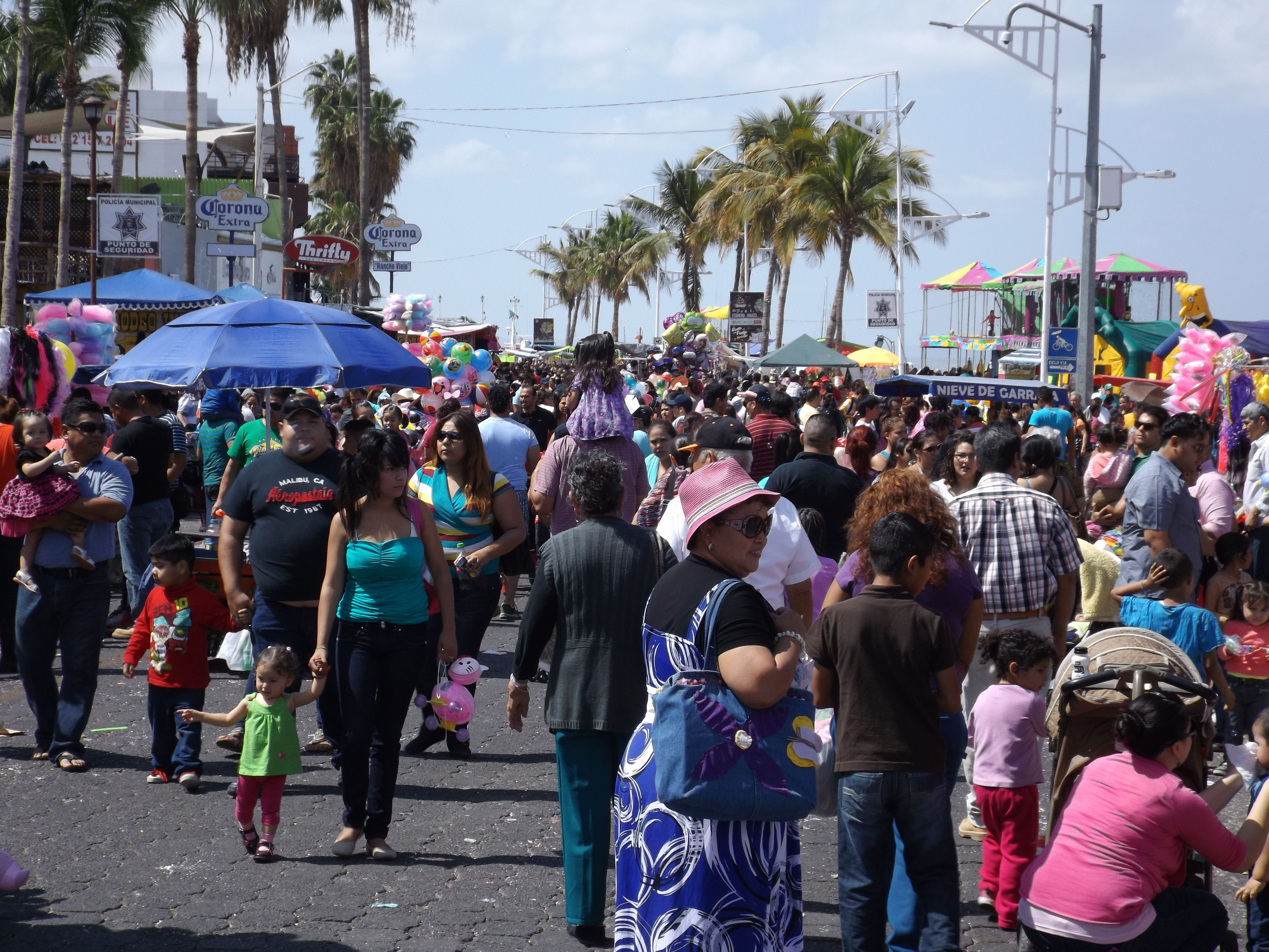 "Nada de narcocorridos", única regla del Carnaval de La Paz