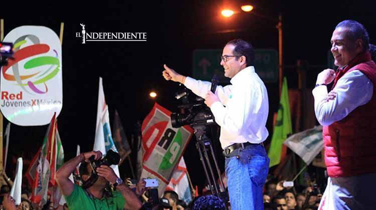 Ignacio Peralta celebra triunfo en Colima, Preciado espera resultados oficiales