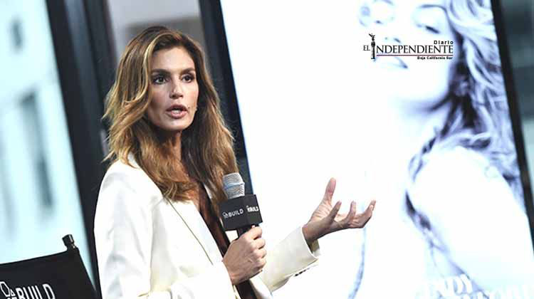 Cindy Crawford anuncia que se retira del modelaje