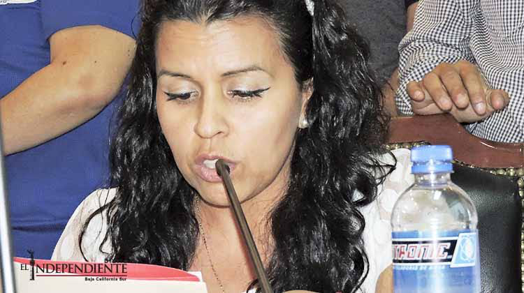 Revela regidora de MORENA regaños oficiales e intentos por comprar su voto