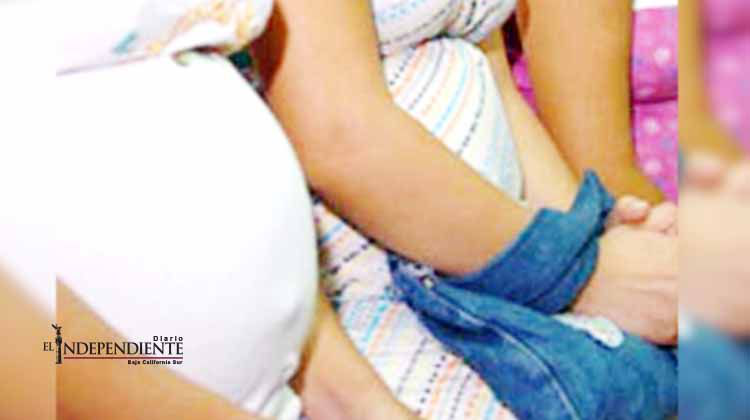 Obesidad en niñas adelanta madurez sexual: experto del IMSS