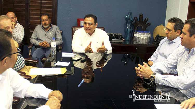 Firma Alcalde fideicomiso para operación de plantas de tratamiento en CSL