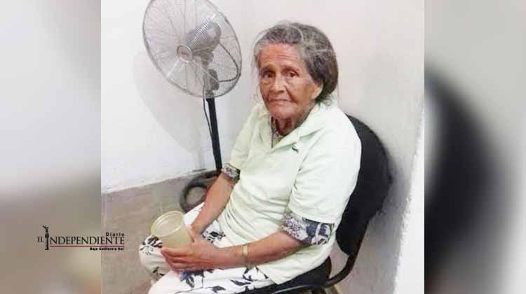 UPD ayuda a regresar a ancianita a su hogar