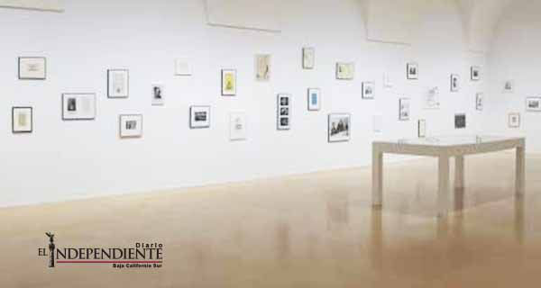 Llega la obra de Ulises Carrión al Museo Reina Sofía