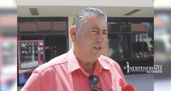 La gente cruza las calles por donde quieren: Líder de Transporte Público