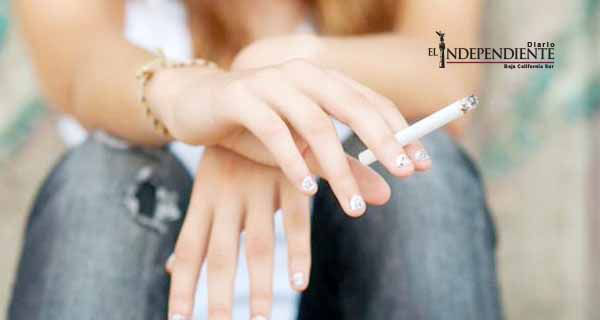 Fumar en el embarazo cambia ADN del feto, demuestra estudio