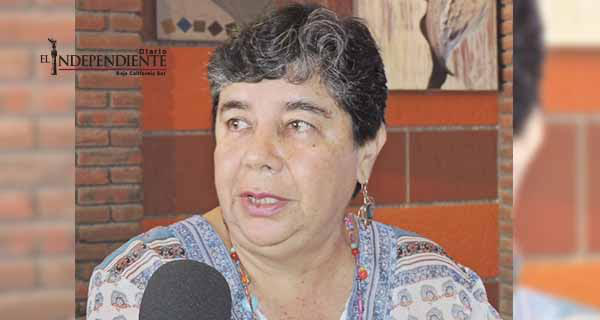 Mujeres fumadores tienen mayores posibilidades de enfermar o morir, advierte CODICE