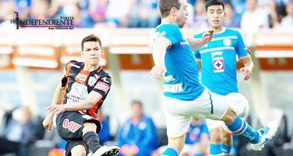 Mucha lucha, nada de goles; Cruz Azul empata con Pachuca