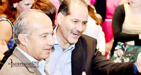 Calderón pide respaldo de las mujeres para Margarita Zavala