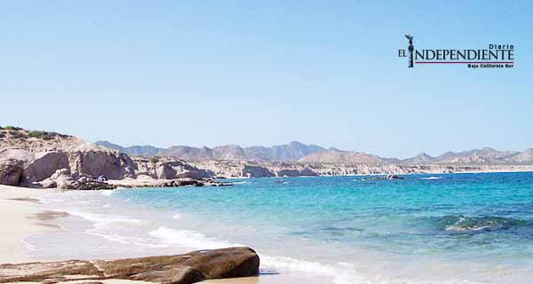 Policías salvan de morir ahogadas a tres personas en La Ribera