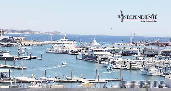 Embarcaciones turísticas de CSL a punto de provocar accidente durante arribo triple de cruceros