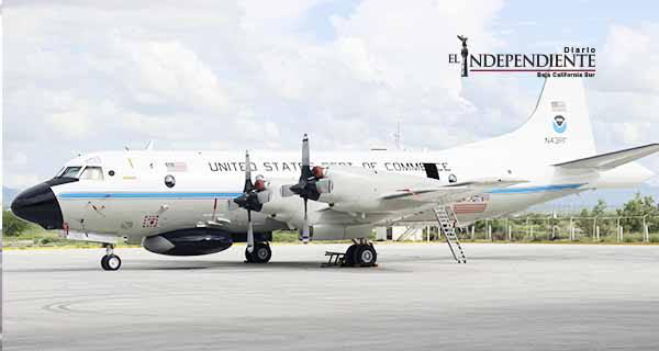 Avión Cazahuracanes iniciará pruebas en La Paz