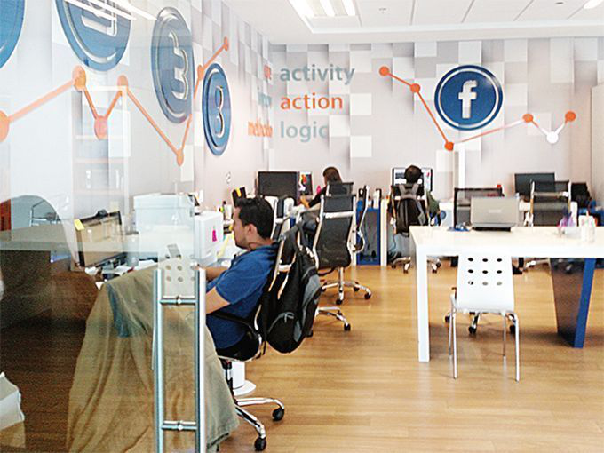 México avanza en tecnología; desarrollan talento