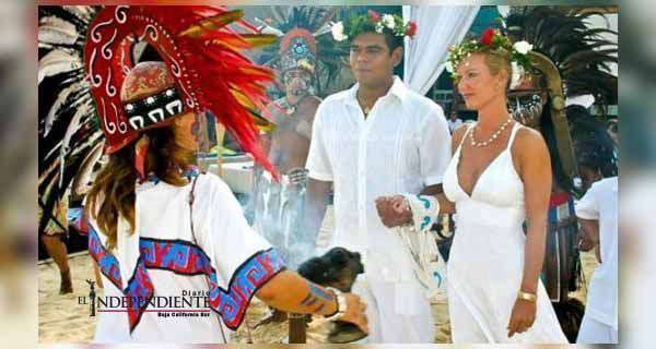 Bodas con rituales mayas atraen a parejas de todo el mundo