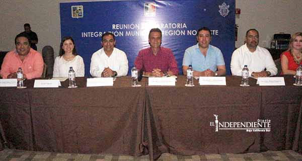 Debemos de seguir los modelos exitosos de municipios y mejorarlos en Los Cabos: Alcalde