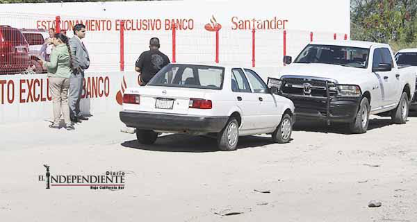 A punta de pistola despojaron a una mujer de 200 mil pesos