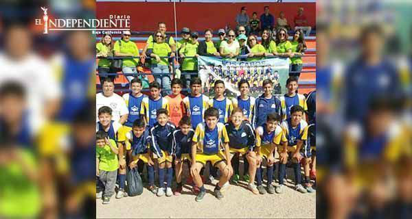 Viajan los selectivos de Futbol al Regional en Hermosillo