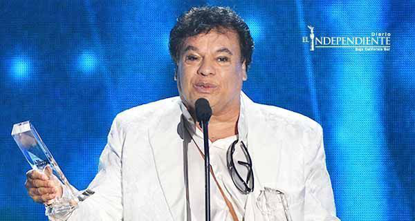 Juan Gabriel gana premio Billboard por su disco 'Los dúo'