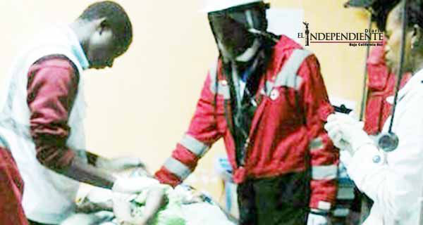 La niña sobrevive luego del colapso del inmueble de siete pisos, y no presenta lesiones físicas