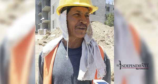 Entre andamios, mezcla y buena comida, albañiles celebraron su día