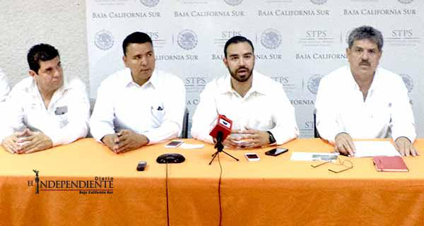 Designan a Rafael Álvarez Munguía como nuevo delegado de FONACOT en BCS