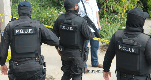 Marcos Almendáriz Puppo; Candil de la calle, oscuridad de su casa