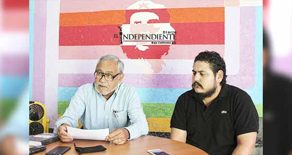 Juicio laboral de 96 empleadas contra maquila coreana detenido por falta de una traducción