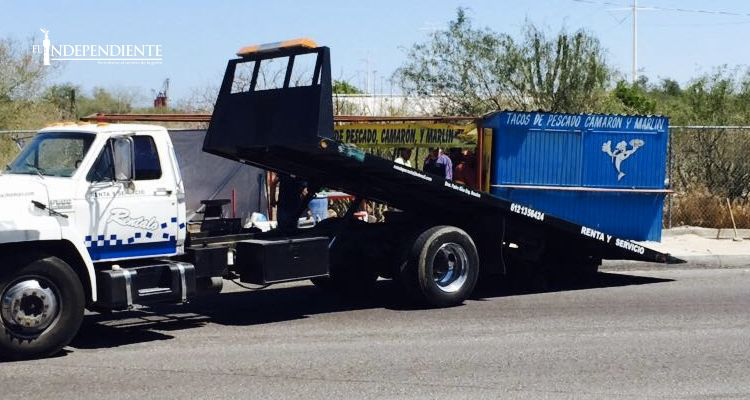 Desalojan de la vía pública locales de comida en Solidaridad Mezquitito