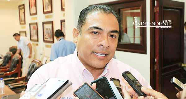 La gestión de recursos extraordinarios ante instancias federales permitirá llevar mayores beneficios a los cabeños: Alcalde