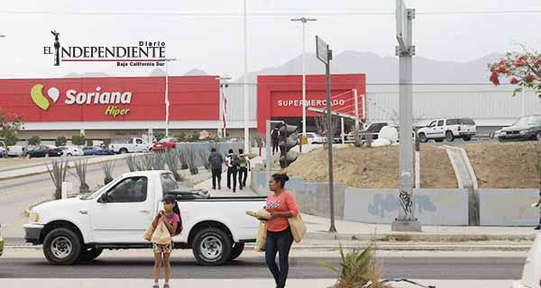 Sigue el riesgo vial por semáforos descompuestos en SJC