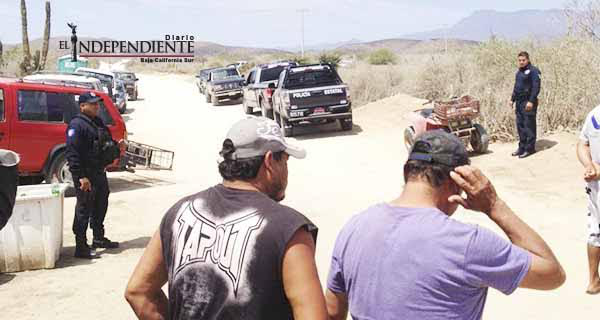 Policías estatales inspeccionan plantón en Punta Lobos tras quejas por disturbios